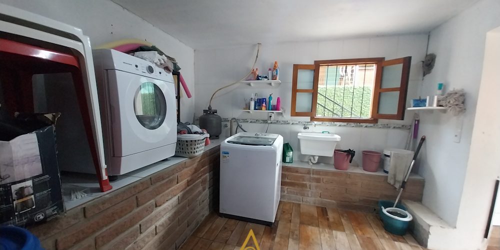 C501 (23)